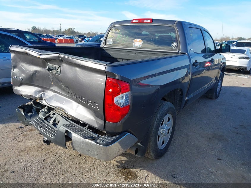 VIN 5TFDM5F10JX075874 2018 TOYOTA TUNDRA CREWMAX SR5