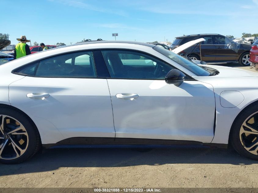 2022 AUDI E-TRON GT PREMIUM PLUS QUATTRO - WAUCJBFW8N7004732