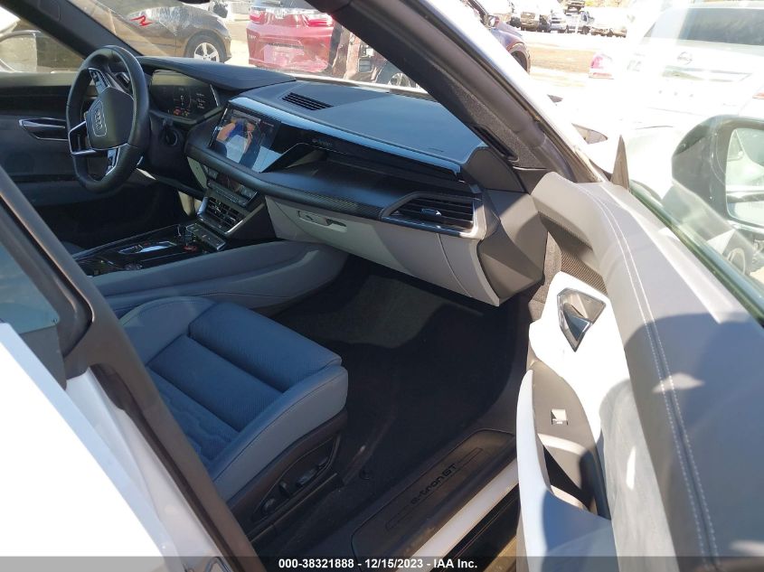 2022 AUDI E-TRON GT PREMIUM PLUS QUATTRO - WAUCJBFW8N7004732