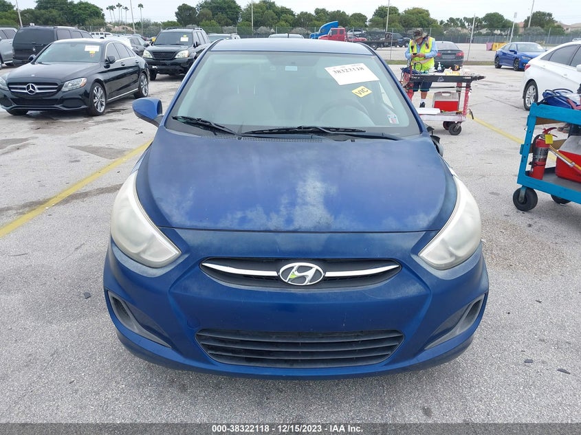 VIN KMHCT4AE2HU236302 2017 HYUNDAI ACCENT SE