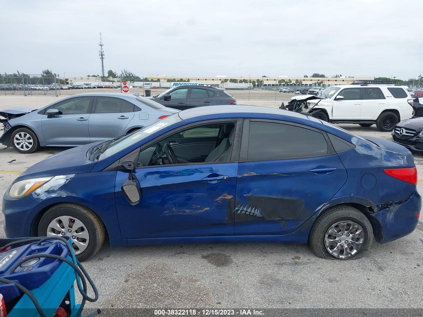 VIN KMHCT4AE2HU236302 2017 HYUNDAI ACCENT SE