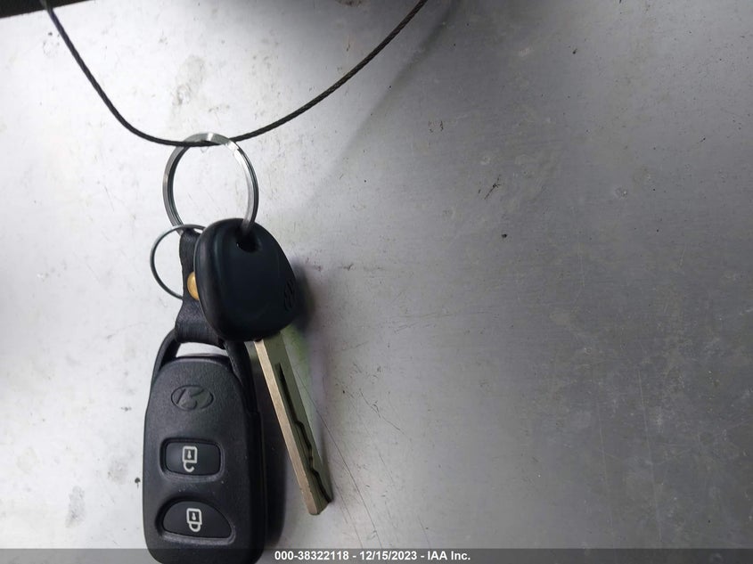 VIN KMHCT4AE2HU236302 2017 HYUNDAI ACCENT SE
