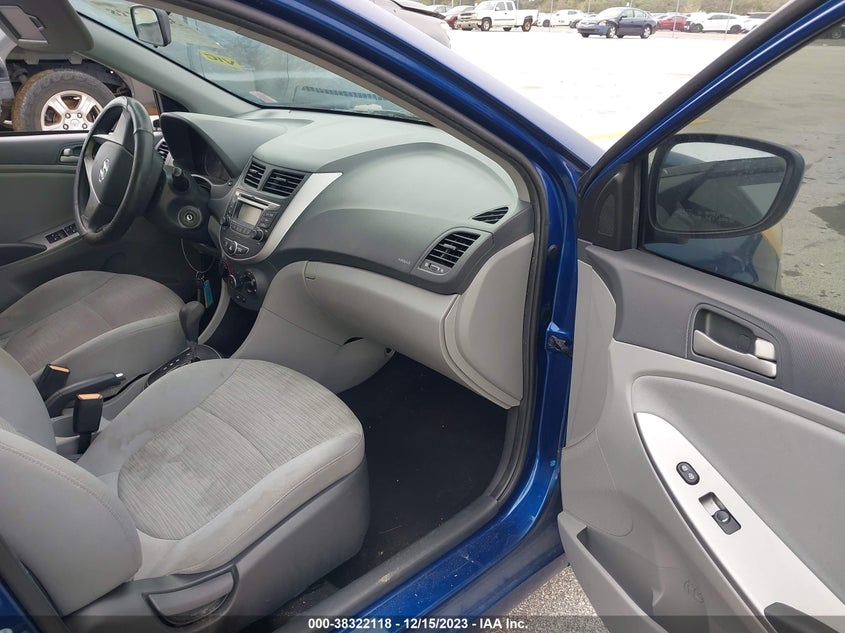 VIN KMHCT4AE2HU236302 2017 HYUNDAI ACCENT SE