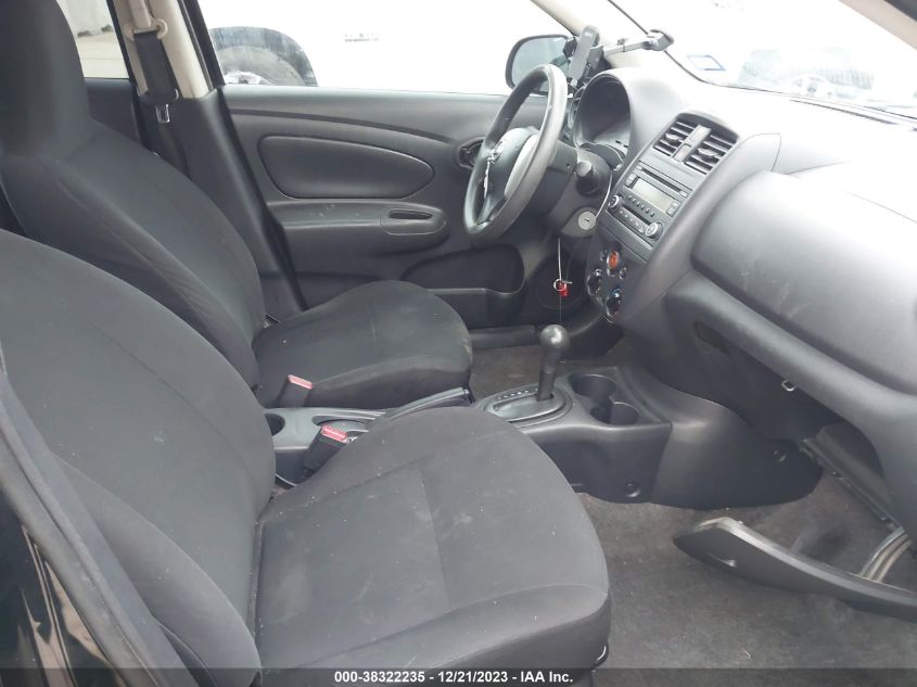 2015 NISSAN VERSA 1.6 S - 3N1CN7AP4FL821801