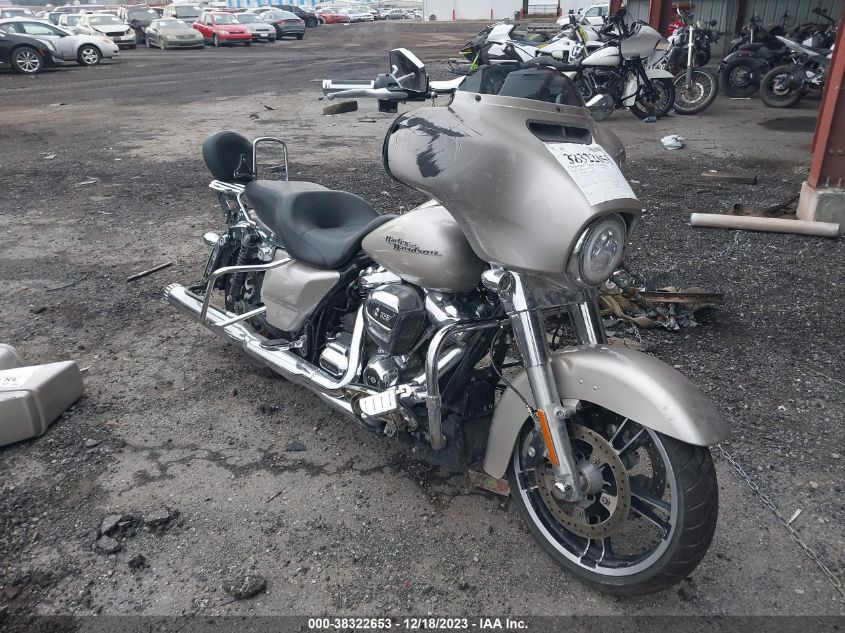 2018 HARLEY-DAVIDSON FLHX STREET GLIDE - 1HD1KBC36JB679213