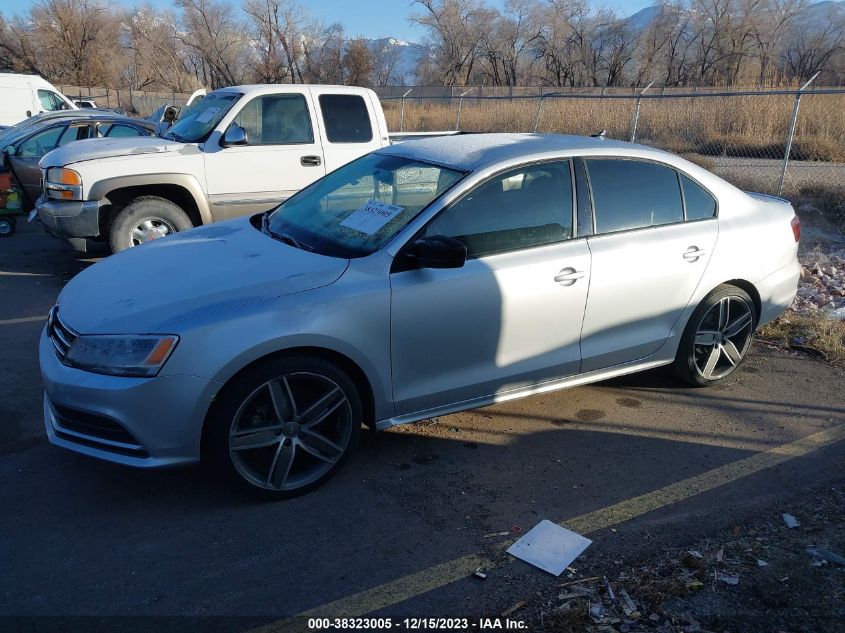 2016 VOLKSWAGEN JETTA SE - 3VWB67AJ1GM268132