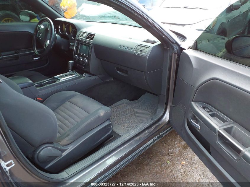 2013 DODGE CHALLENGER SXT - 2C3CDYAG2DH641233