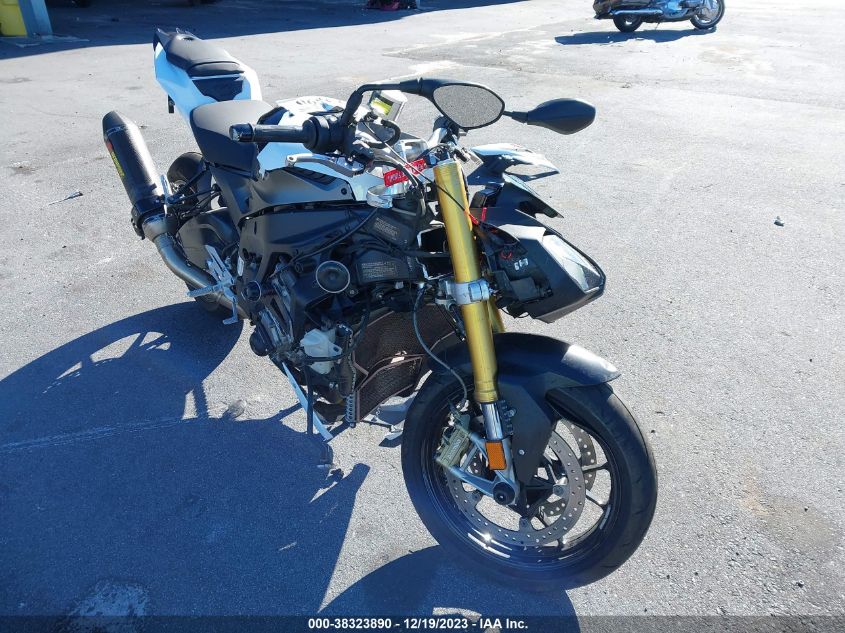 2016 BMW S 1000 R - WB10D1209GZ696884