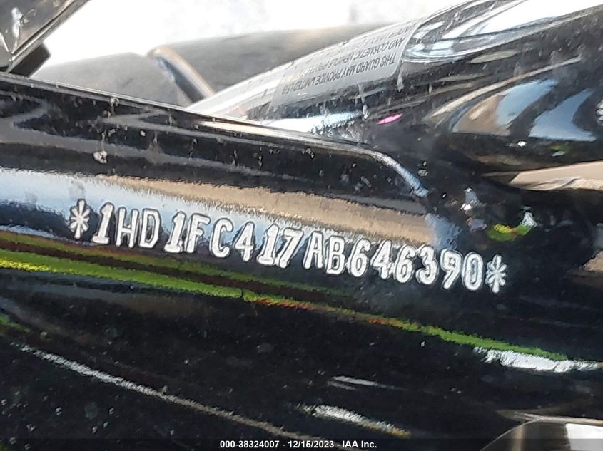 2010 HARLEY-DAVIDSON FLHTCU - 1HD1FC417AB646390