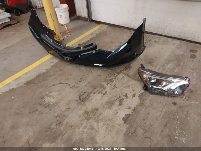 2017 TOYOTA RAV4 LE - JTMBFREV4HJ128280