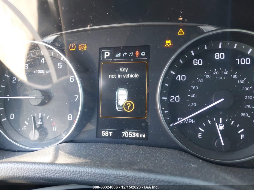 VIN KMHD84LF6HU156142 2017 HYUNDAI ELANTRA LIMITED