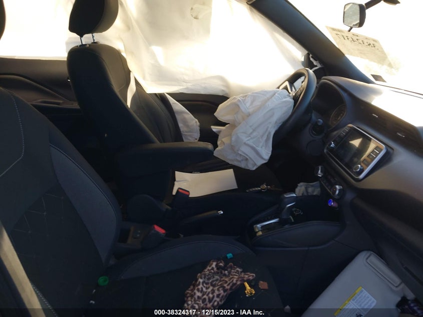 VIN 3N1CP5CU7JL501320 2018 NISSAN KICKS S/SR/SV