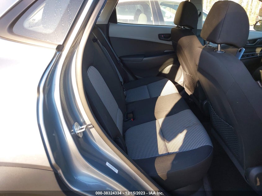 VIN KM8K12AA3MU643879 2021 HYUNDAI KONA SE