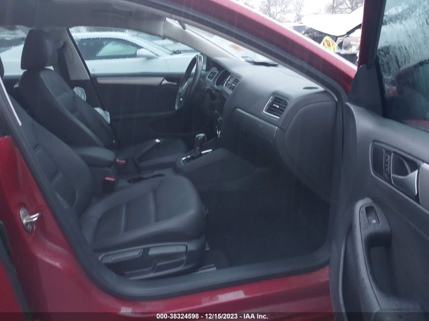 2017 VOLKSWAGEN JETTA 1.4T SE - 3VWDB7AJ7HM280551