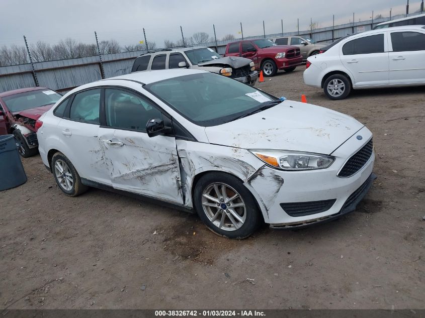 2015 FORD FOCUS SE - 1FADP3F27FL372648