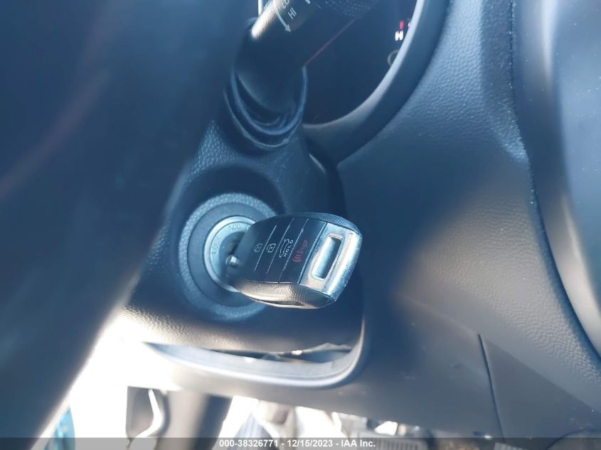 2017 KIA SOUL + - KNDJP3A5XH7487934