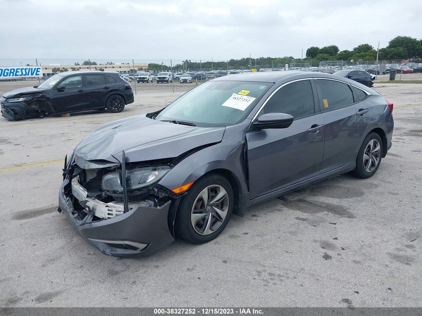 VIN 19XFC2F66KE005402 2019 HONDA CIVIC LX