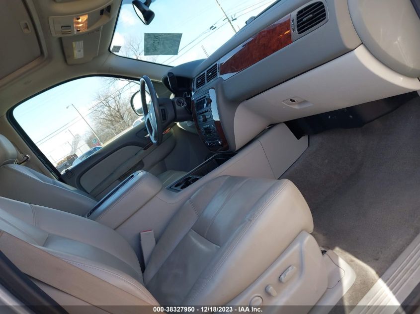 2013 CHEVROLET SUBURBAN 1500 LT - 1GNSKJE79DR317850