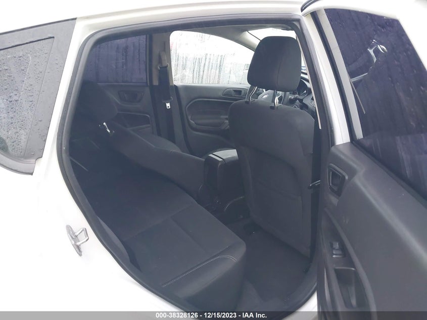 VIN 3FADP4EJ9JM122740 2018 FORD FIESTA SE