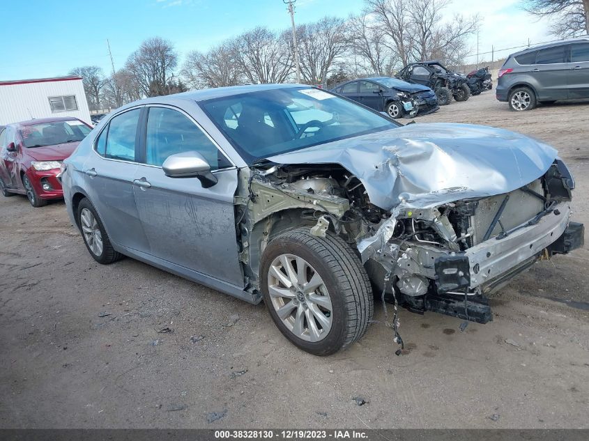 2020 TOYOTA CAMRY LE - 4T1C11AK5LU949844