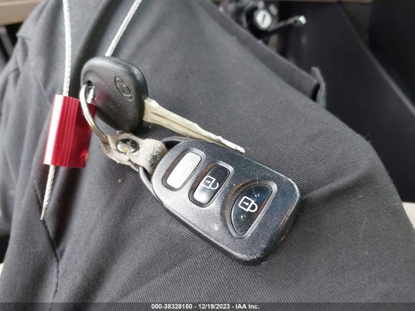 2014 HYUNDAI ELANTRA SE - 5NPDH4AE5EH476282