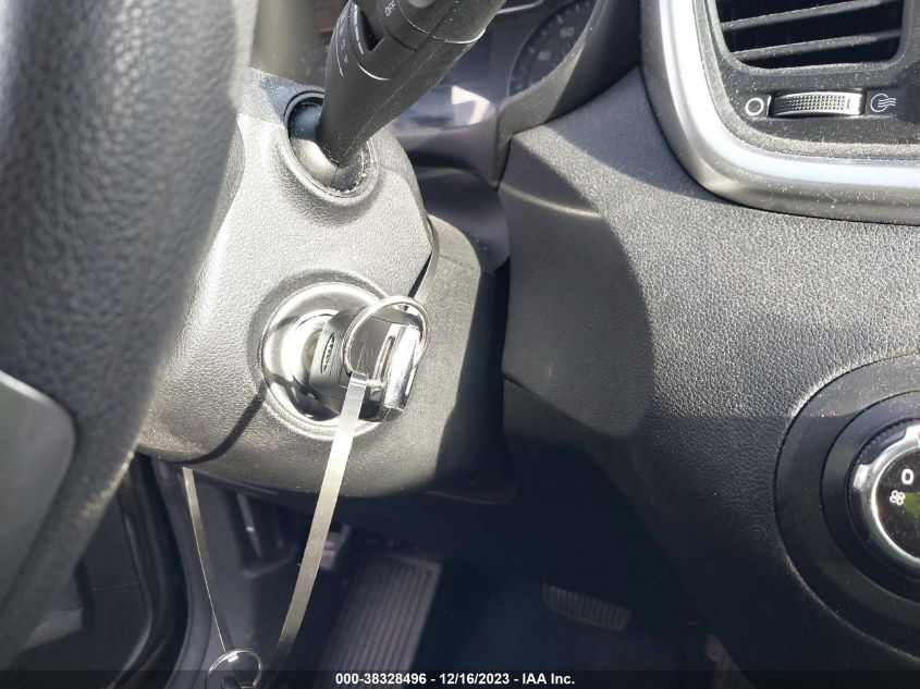 2016 KIA SORENTO 3.3L LX - 5XYPGDA58GG140961