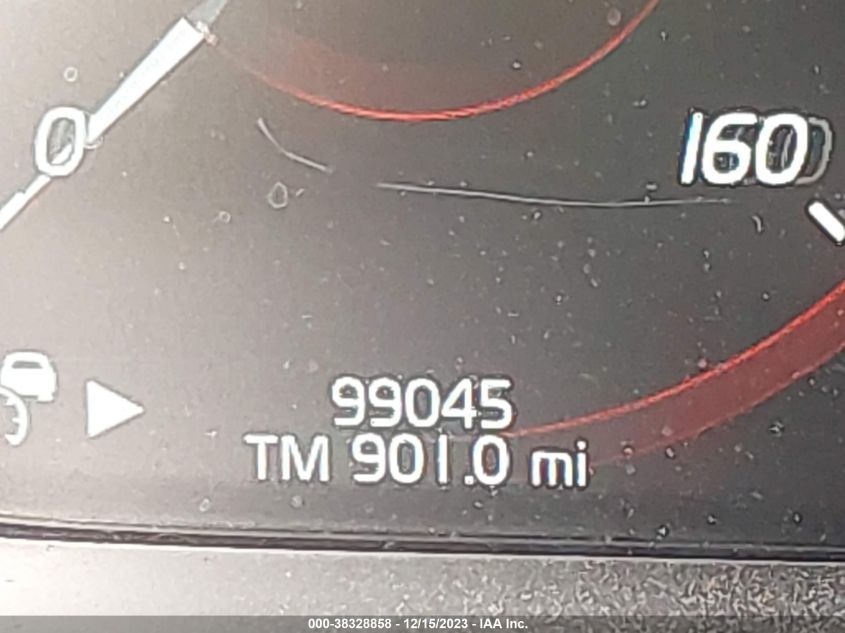 2016 VOLVO XC90 T6 MOMENTUM - YV4A22PK7G1013685