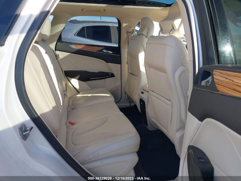 2015 LINCOLN MKC - 5LMCJ2A98FUJ19024