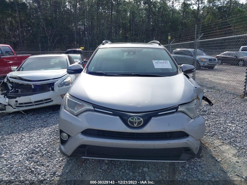 VIN 2T3WFREV1HW353419 2017 TOYOTA RAV4 XLE