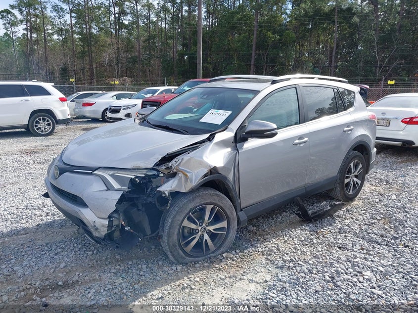 VIN 2T3WFREV1HW353419 2017 TOYOTA RAV4 XLE