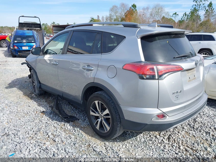 VIN 2T3WFREV1HW353419 2017 TOYOTA RAV4 XLE