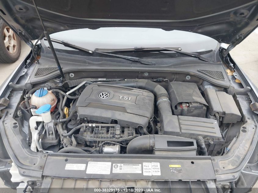 2017 VOLKSWAGEN PASSAT 1.8T R-LINE - 1VWDT7A39HC060893