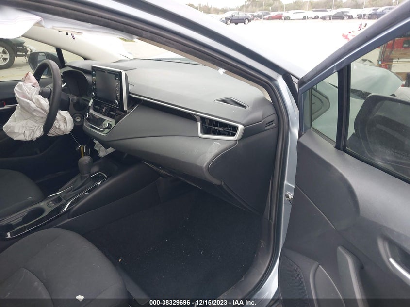 VIN JTDEPMAE5MJ124722 2021 TOYOTA COROLLA LE