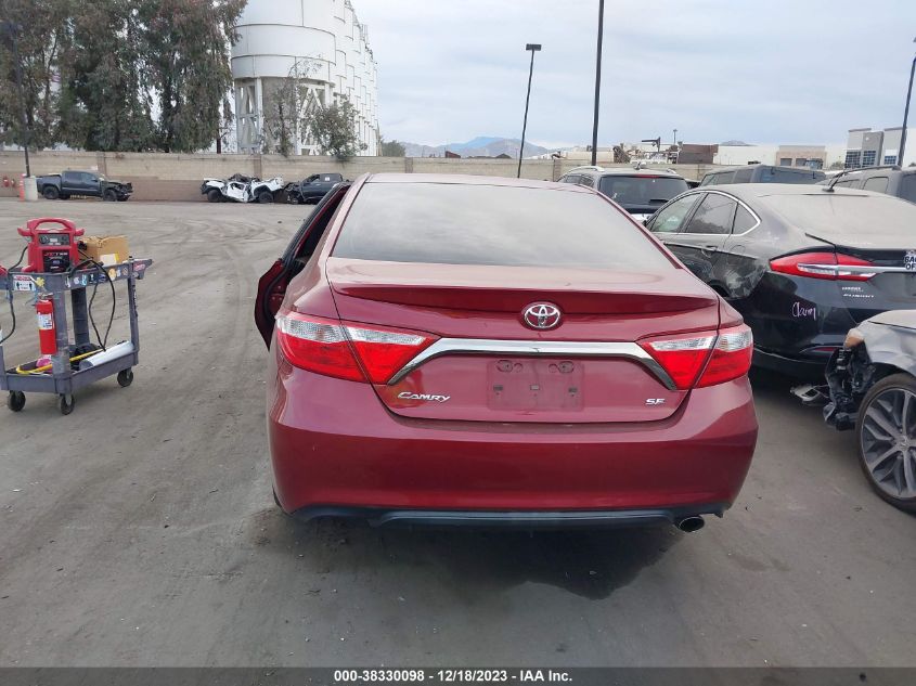 2015 TOYOTA CAMRY SE - 4T1BF1FKXFU992943