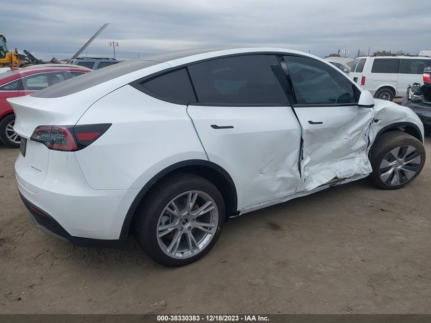 VIN 7SAYGDEE9PA129473 2023 TESLA MODEL Y