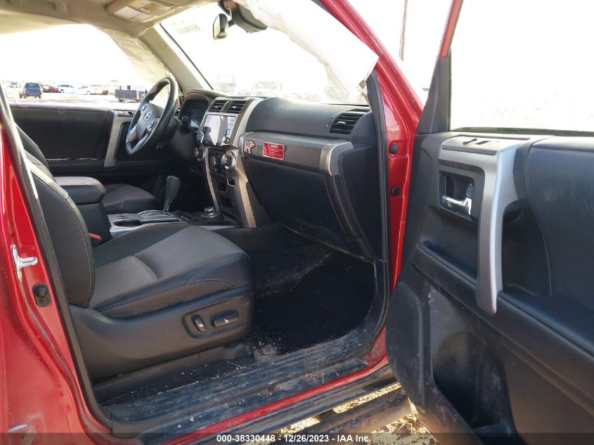 2020 TOYOTA 4RUNNER SR5 PREMIUM - JTEBU5JR2L5805413