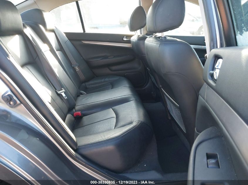 2015 INFINITI Q40 JN1CV6AR0FM650210