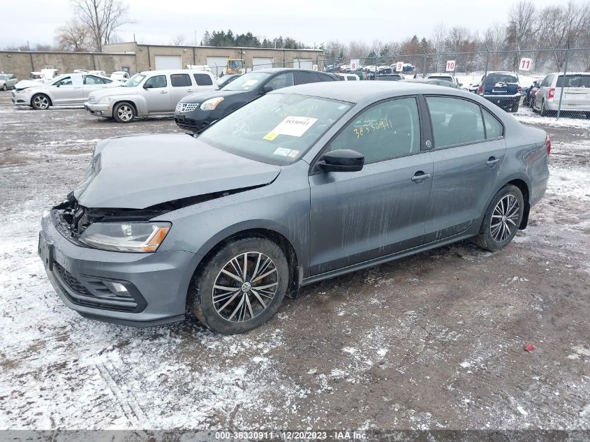 2018 VOLKSWAGEN JETTA SE/WOLFSBURG - 3VWDB7AJ1JM237801