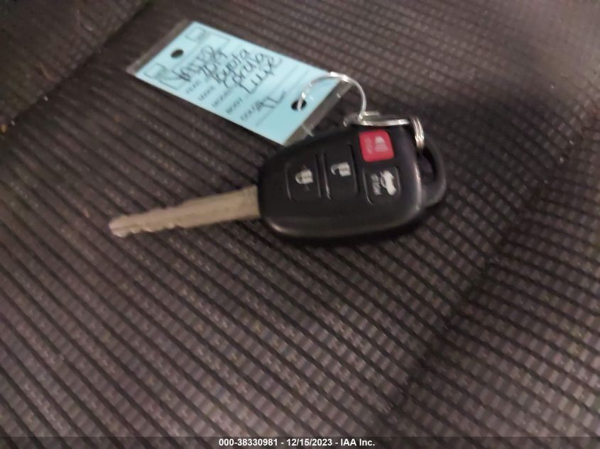 2019 TOYOTA COROLLA SE - 2T1BURHE4KC234829