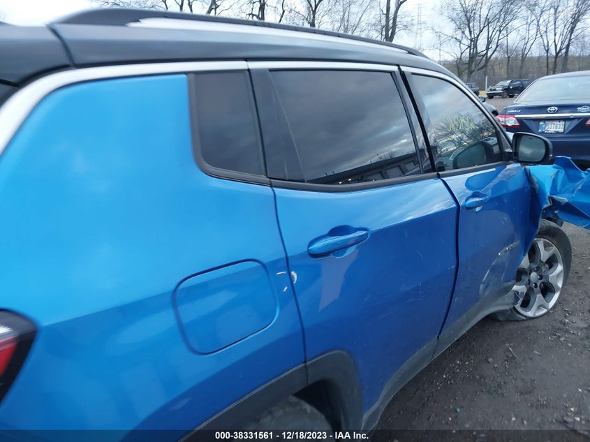 VIN 3C4NJDCB1JT117162 2018 JEEP COMPASS LIMITED