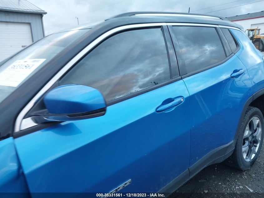 VIN 3C4NJDCB1JT117162 2018 JEEP COMPASS LIMITED
