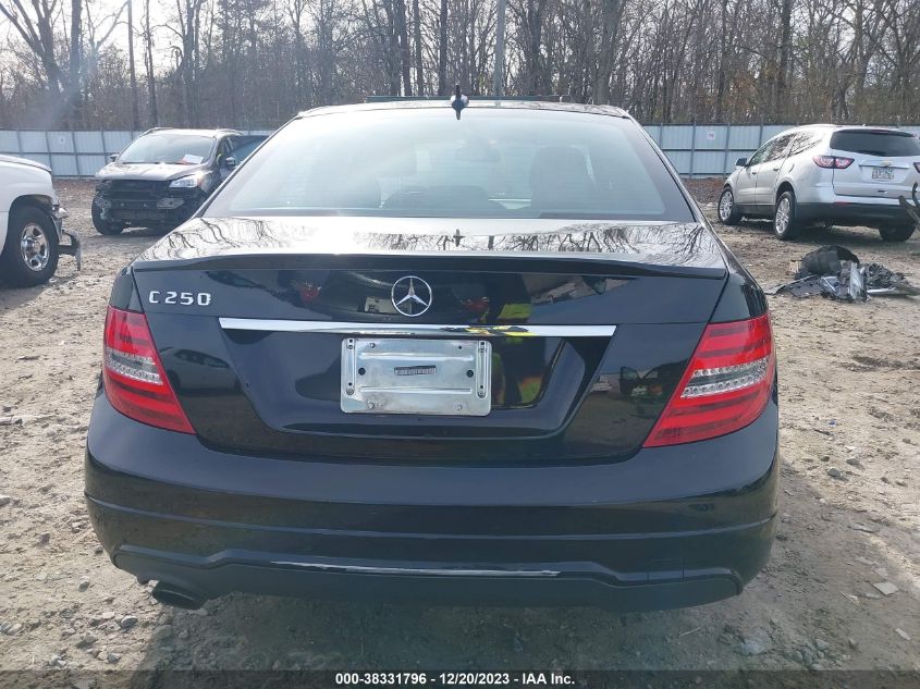 2014 MERCEDES-BENZ C 250 LUXURY/SPORT - WDDGF4HB7ER306065