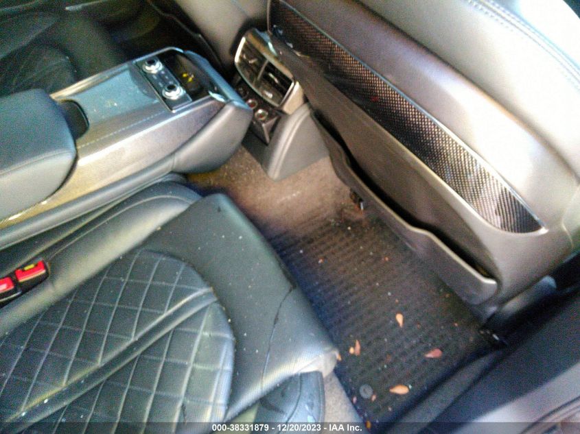 2015 AUDI S8 4.0T (TIPTRONIC) - WAUK2AFD0FN012578