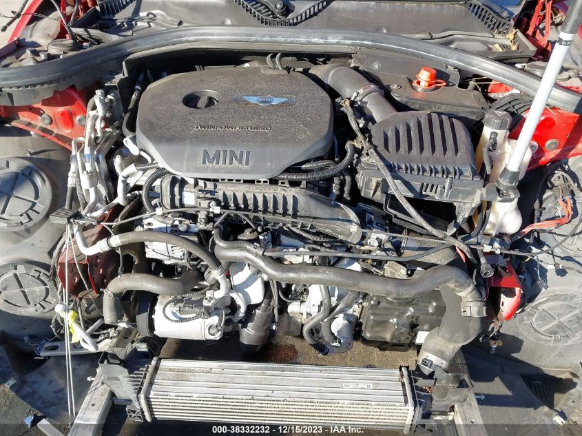 2017 MINI CLUBMAN COOPER - WMWLN5C3XH2E33584