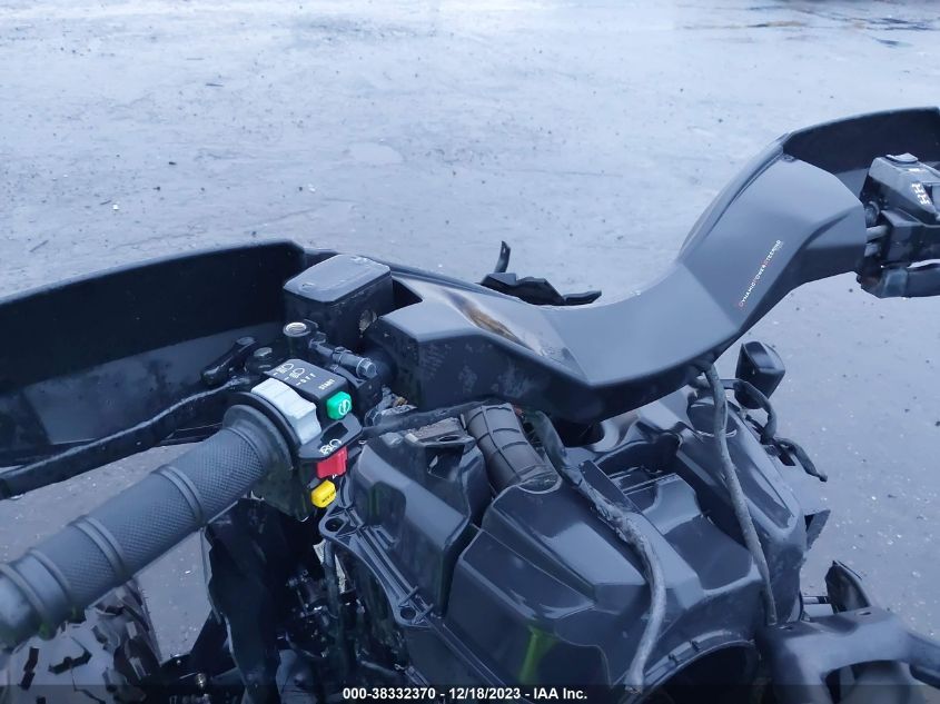2022 CAN-AM OUTLANDER MAX 570/570 DPS 3JBLMAY22NJ000006