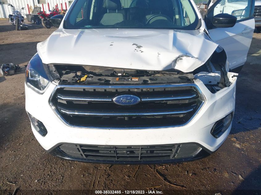 2018 FORD ESCAPE SE - 1FMCU0GDXJUD04775