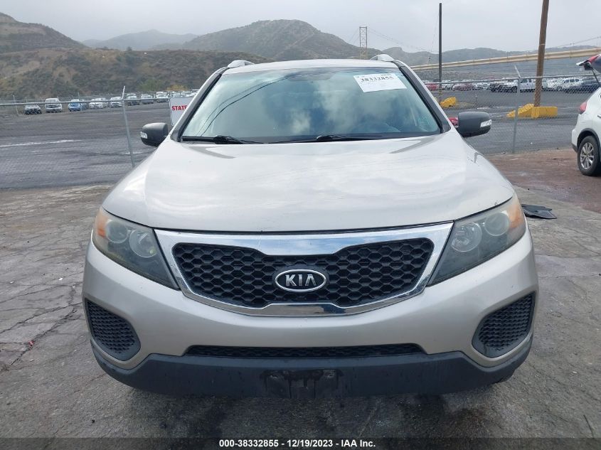 2013 KIA SORENTO LX V6 - 5XYKTDA20DG391089