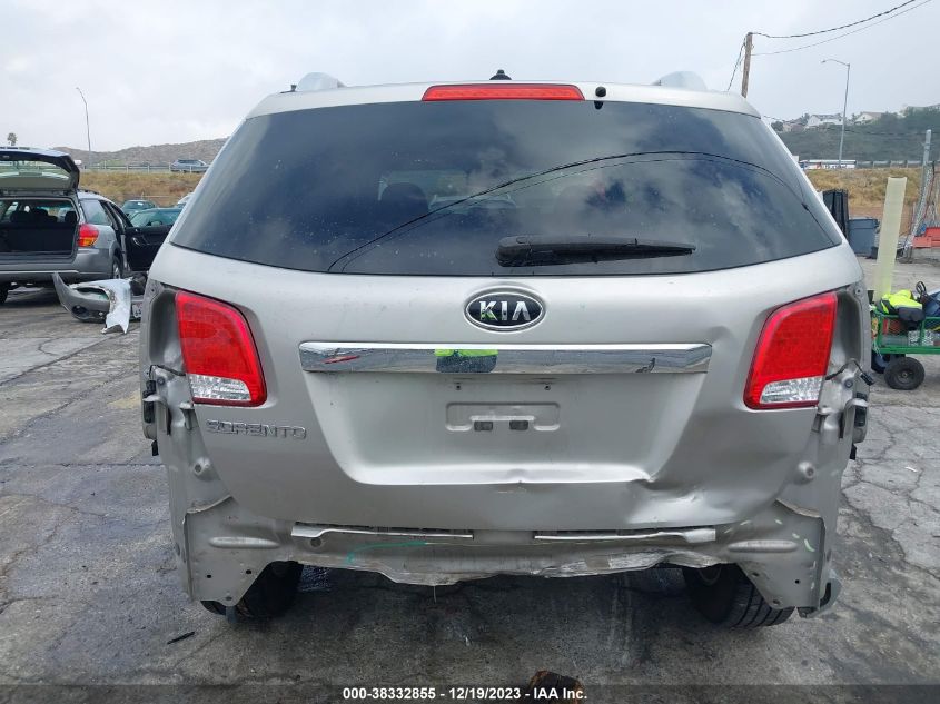 2013 KIA SORENTO LX V6 - 5XYKTDA20DG391089