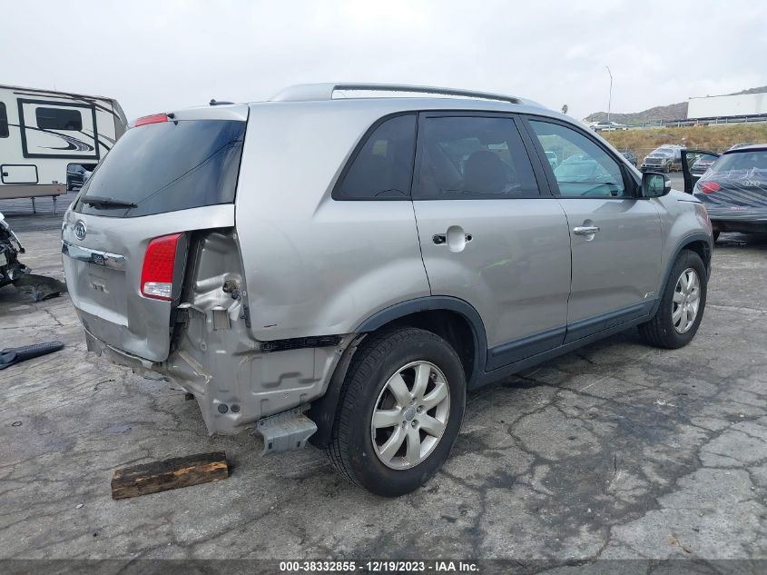 2013 KIA SORENTO LX V6 - 5XYKTDA20DG391089