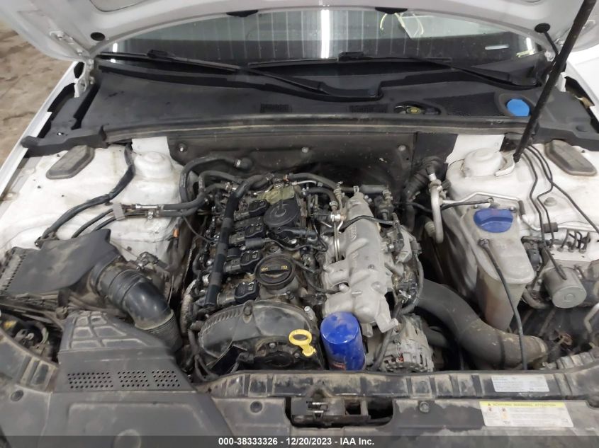 2016 AUDI A4 PREMIUM S-LINE - WAUBFAFLXGN011788